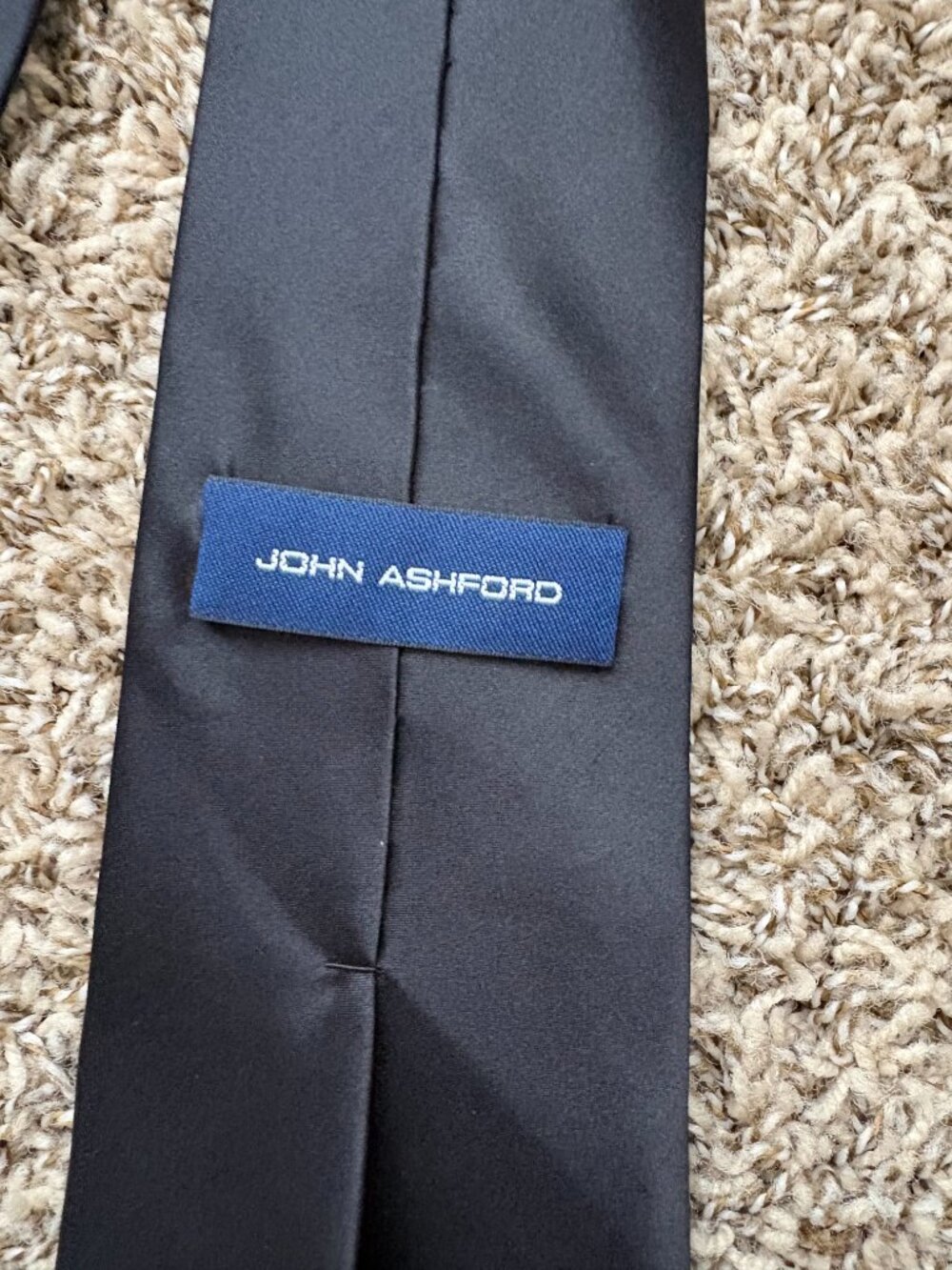 John Ashford Black Solid Silk Neck Tie Classic Men's Formal Business - Picture 3 of 5